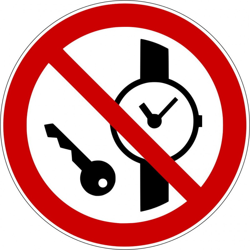 Mitführen von Metallteilen oder Uhren verboten - P008